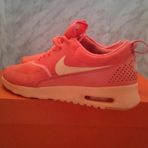 Nike Air Max Thea Womens Shoes Size 6 599409-801 Hot Lava/Sunset Glow sneakers - Picture 5 of 7